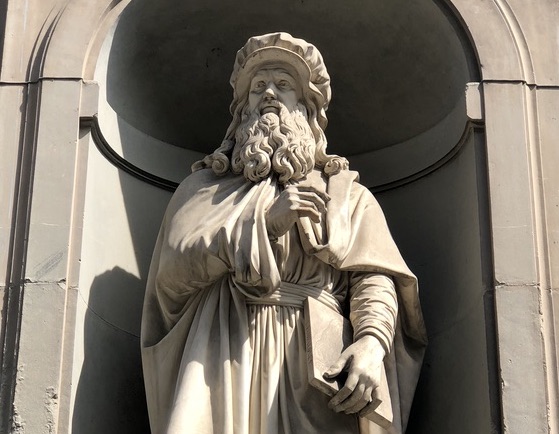 Statue von Leonardo da Vinci - Uffizien Florenz